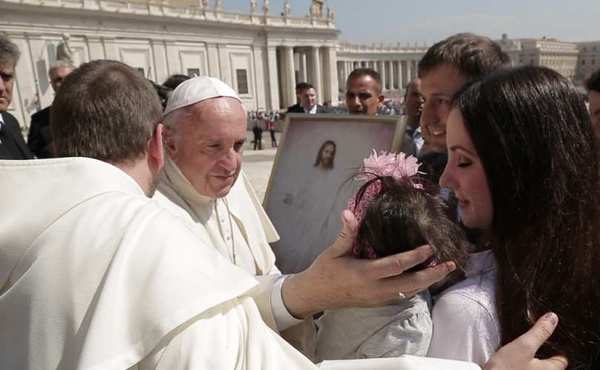 Pápež František ocenil pro-life: "Neexistuje dôležitejšia práca"