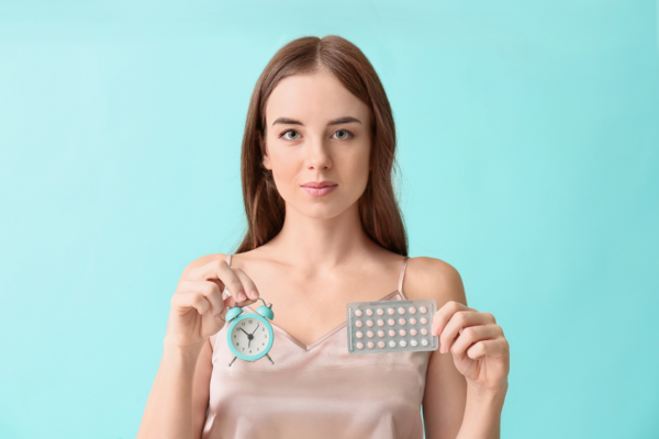 Štyri veci, ktoré je potrebné vedieť o tom, ako hormonálna antikoncepcia pôsobí na celé telo